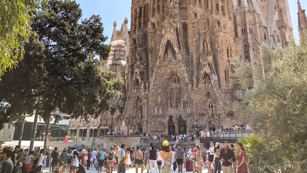 Sagrada Familia golden interior